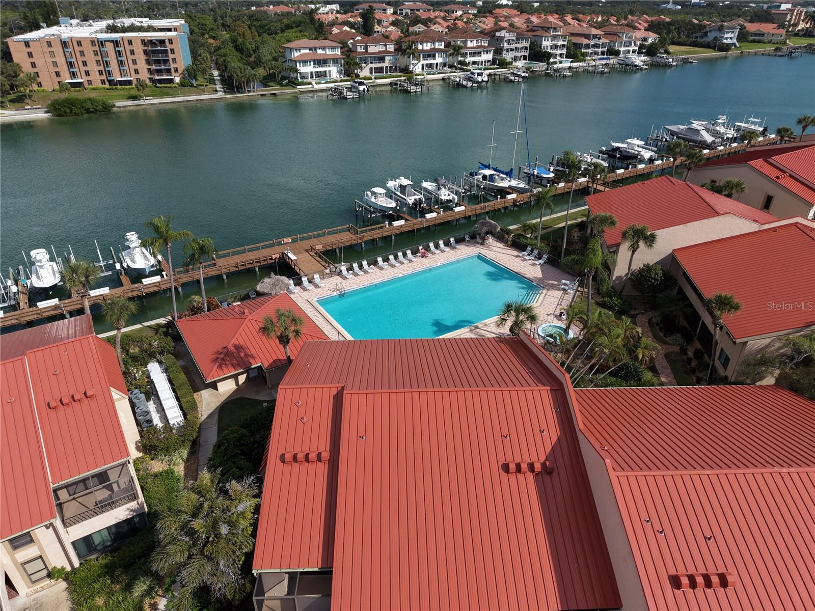 VILLAS ON POINT BRITTANY CONDO - Residential