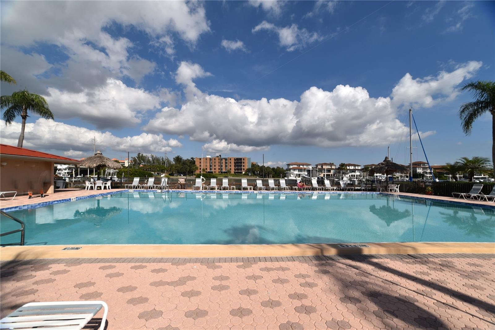 VILLAS ON POINT BRITTANY CONDO - Residential