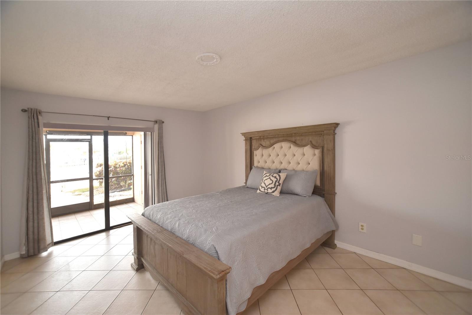 VILLAS ON POINT BRITTANY CONDO - Residential