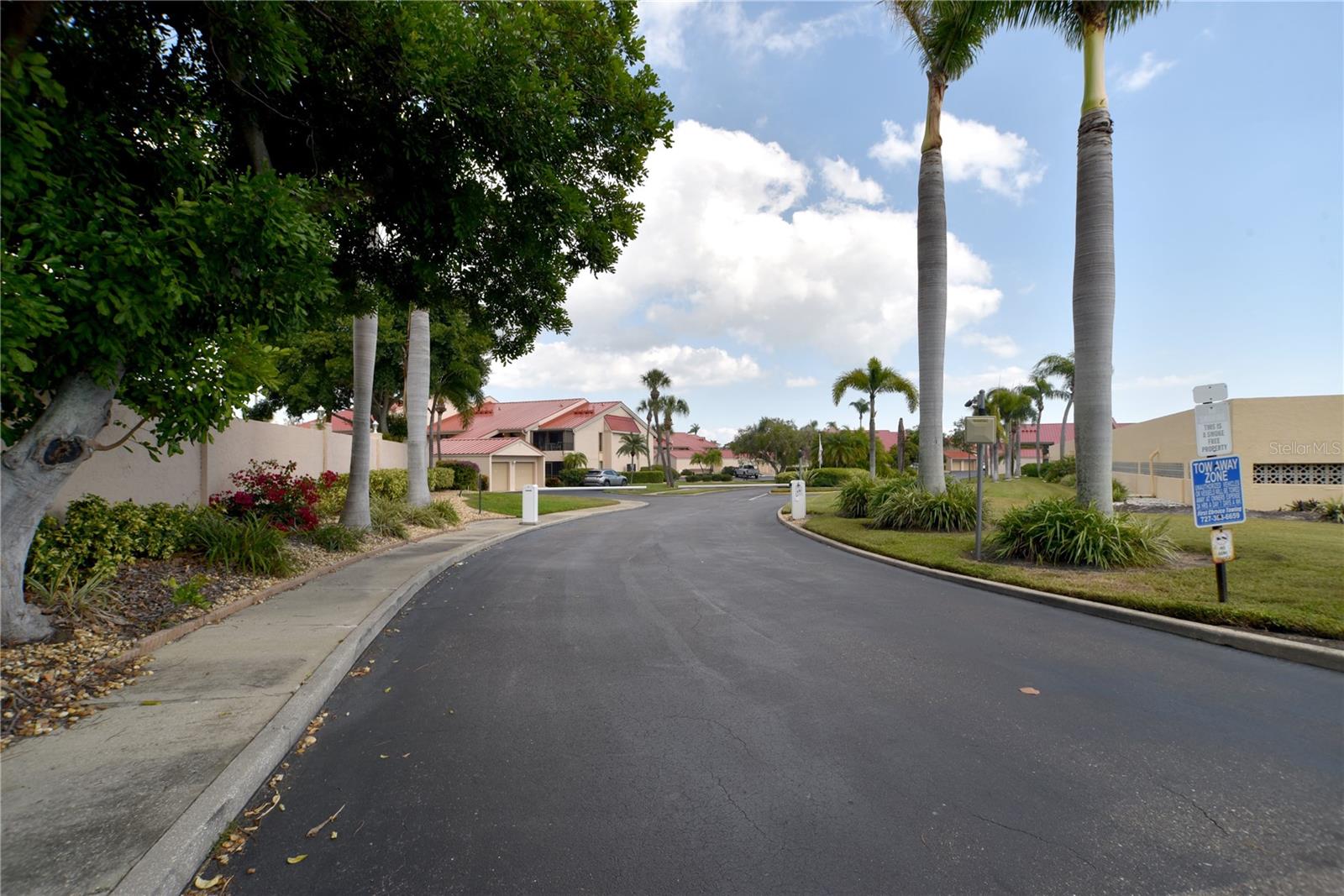 VILLAS ON POINT BRITTANY CONDO - Residential