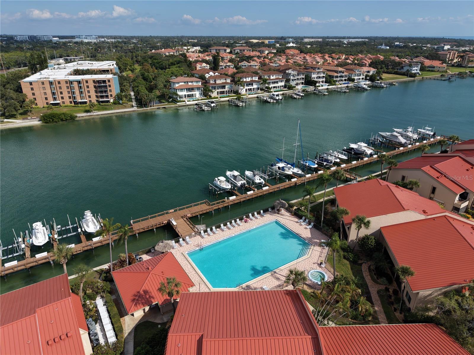 VILLAS ON POINT BRITTANY CONDO - Residential