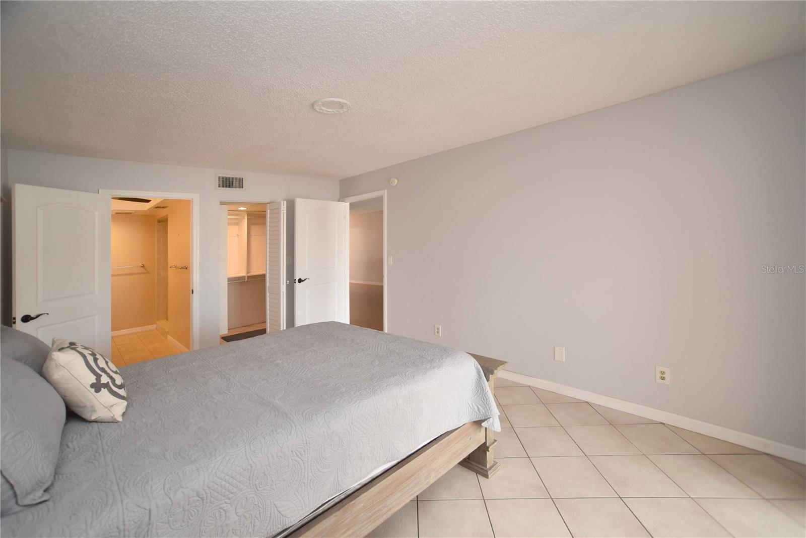 VILLAS ON POINT BRITTANY CONDO - Residential