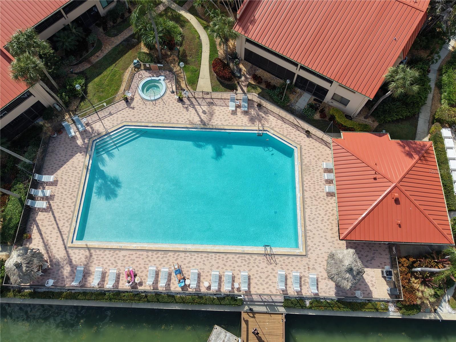 VILLAS ON POINT BRITTANY CONDO - Residential