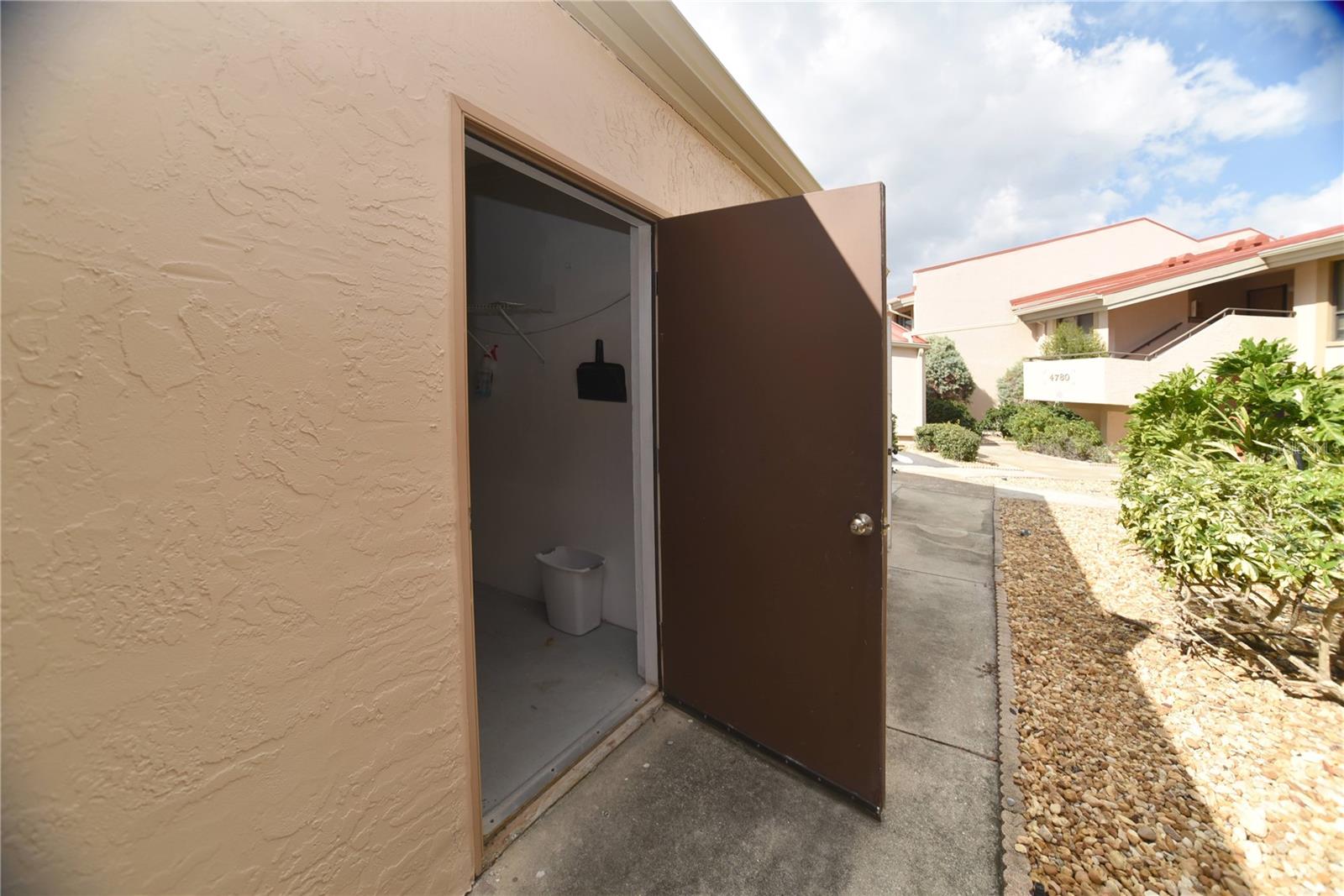 VILLAS ON POINT BRITTANY CONDO - Residential