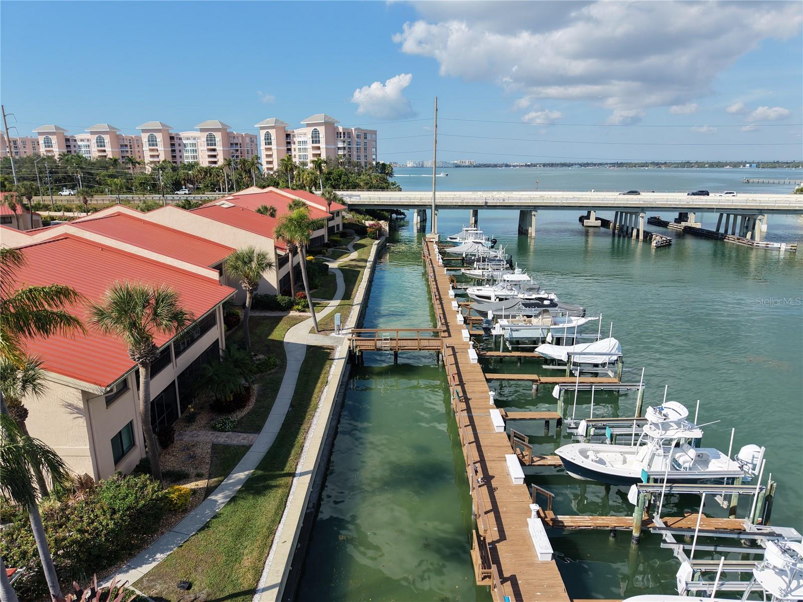 VILLAS ON POINT BRITTANY CONDO - Residential