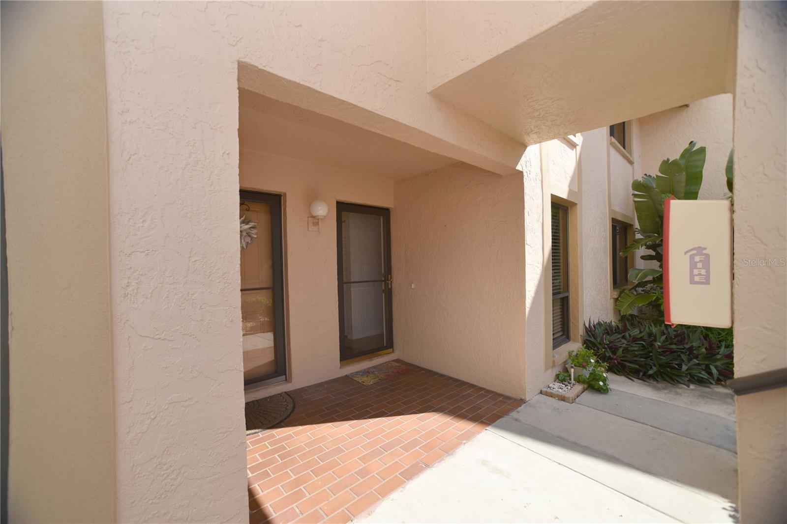 VILLAS ON POINT BRITTANY CONDO - Residential