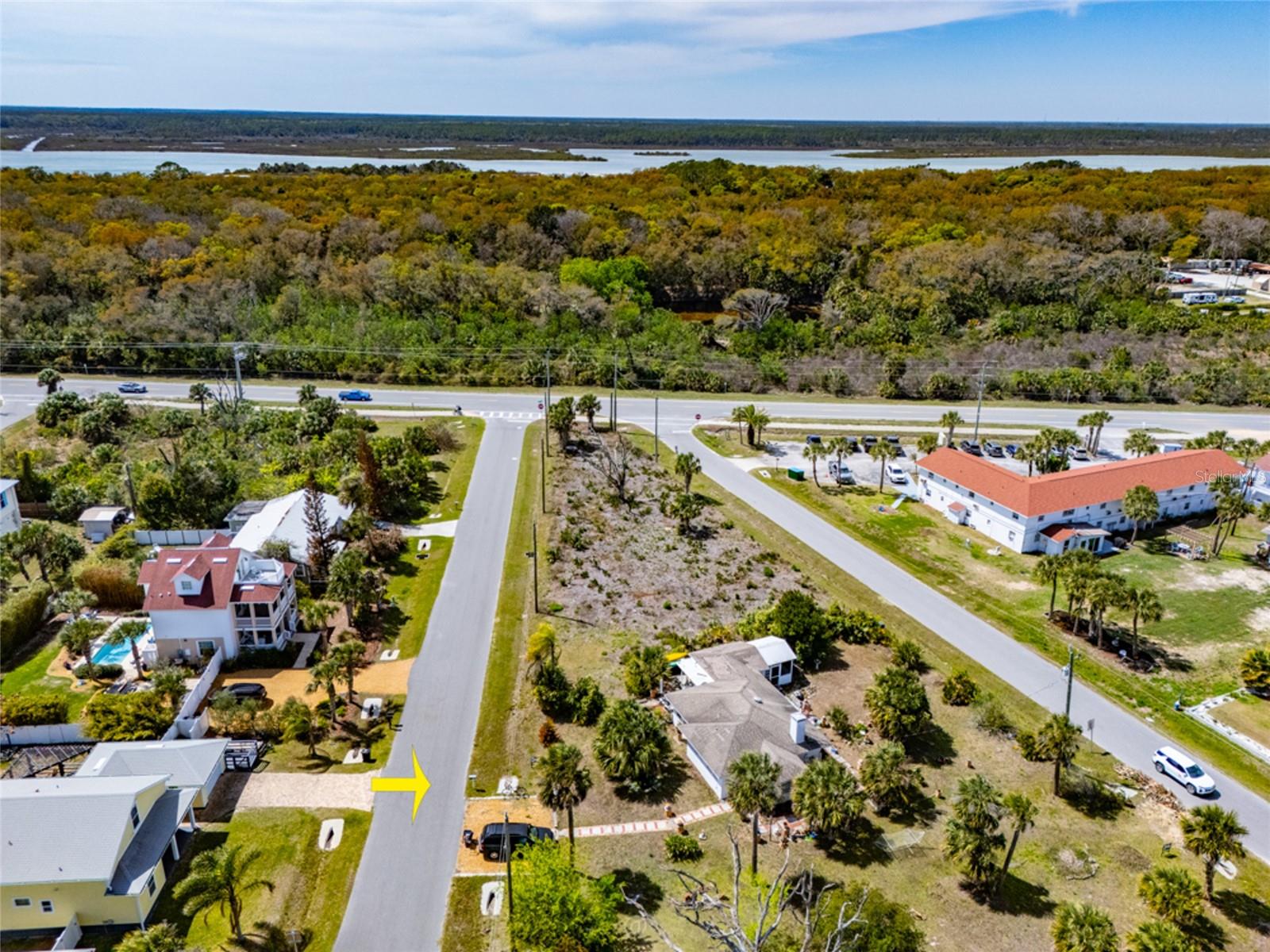 MARINELAND ACRES BLK 3 LT 3 - Residential