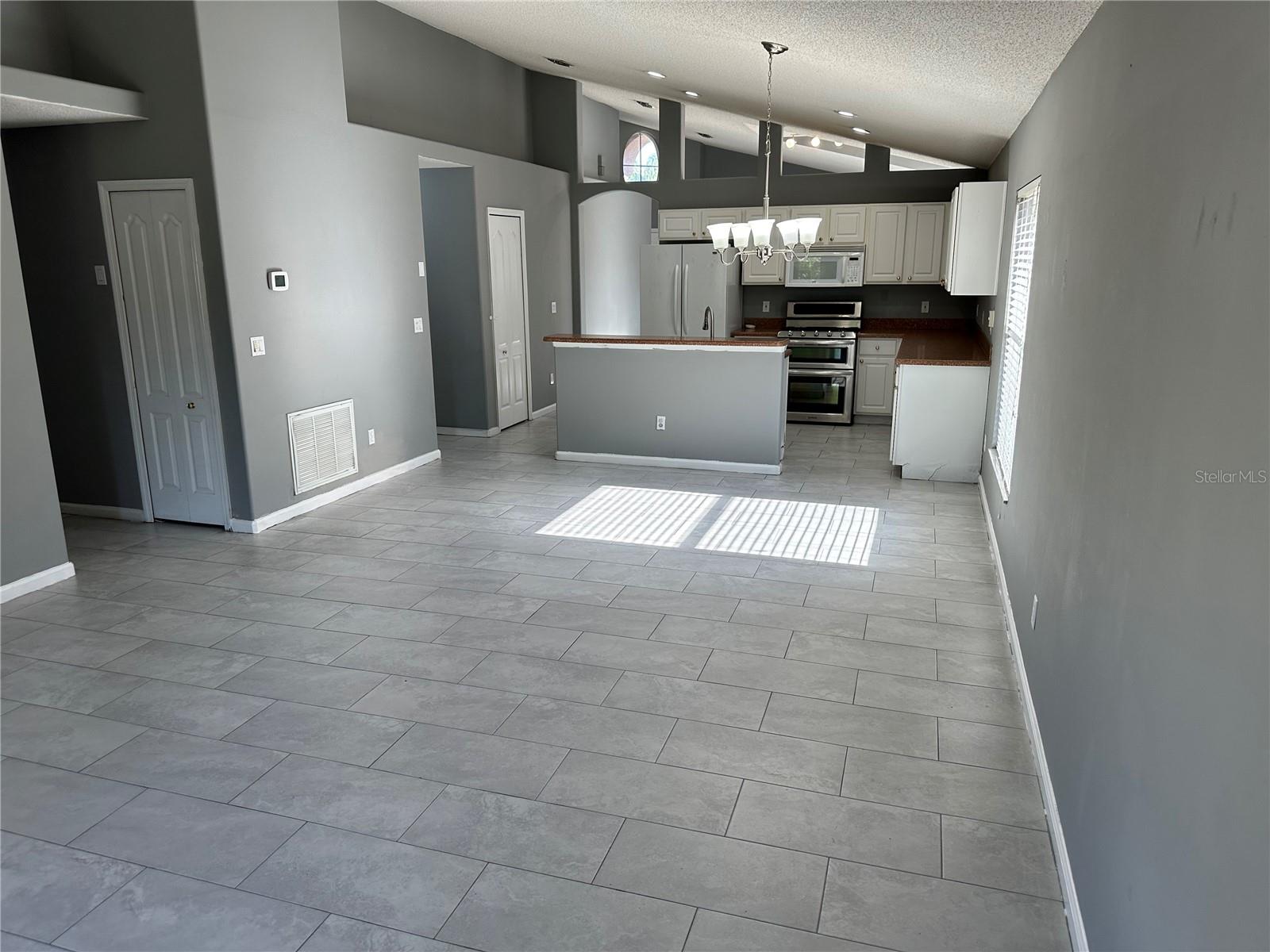 6625 CHERRY GROVE CIR