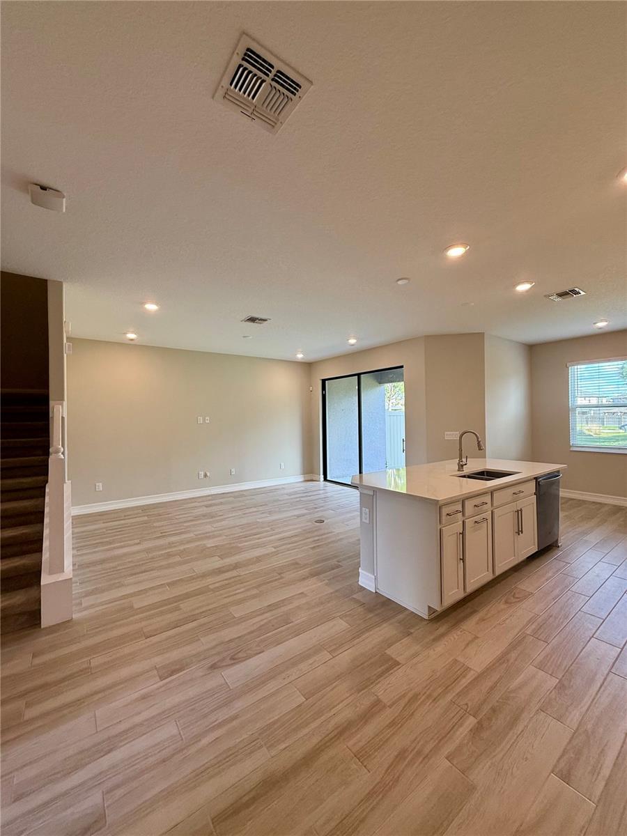 ESTANCIA SORTINO - Residential Lease