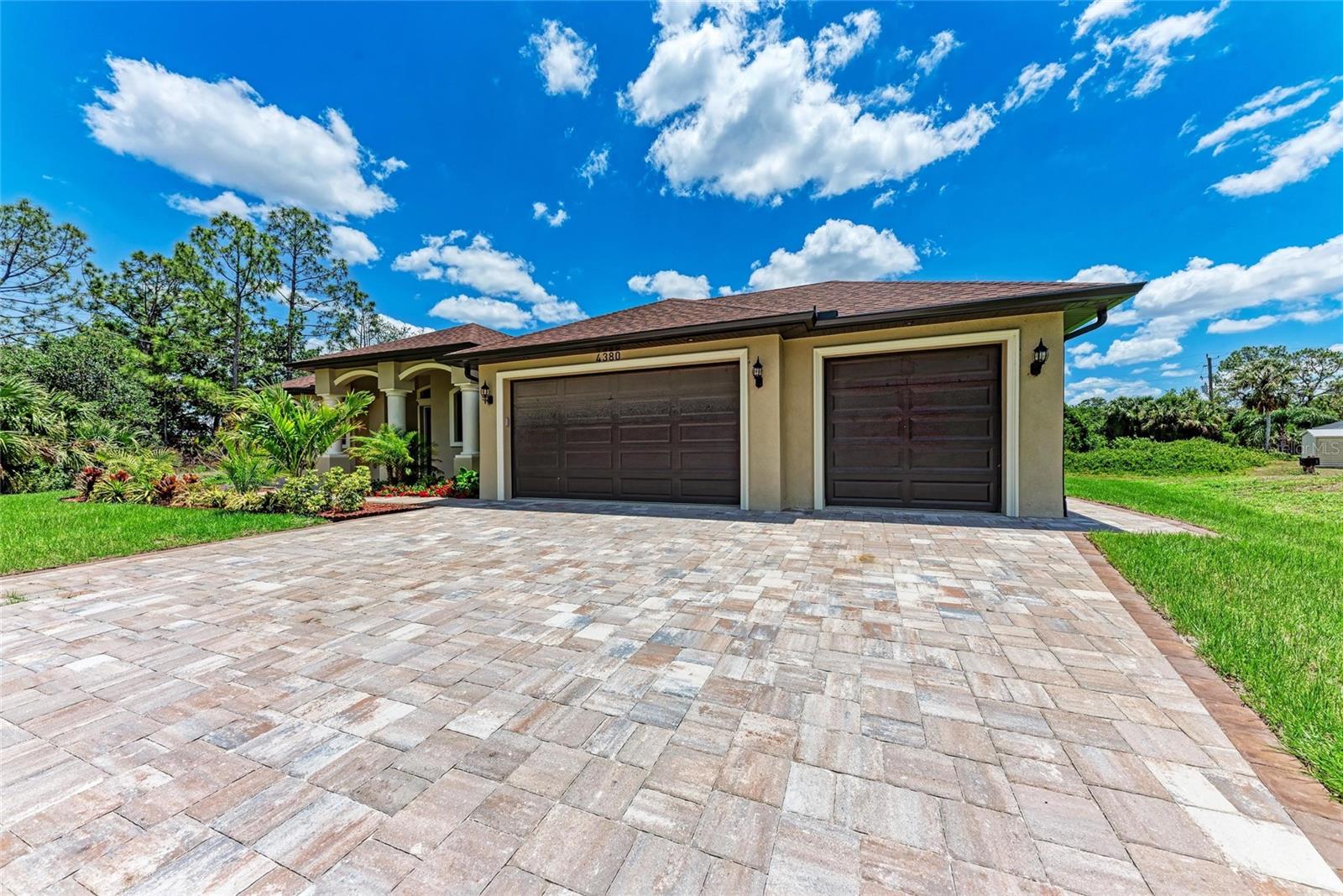 4380 MADDOCK CIRCLE