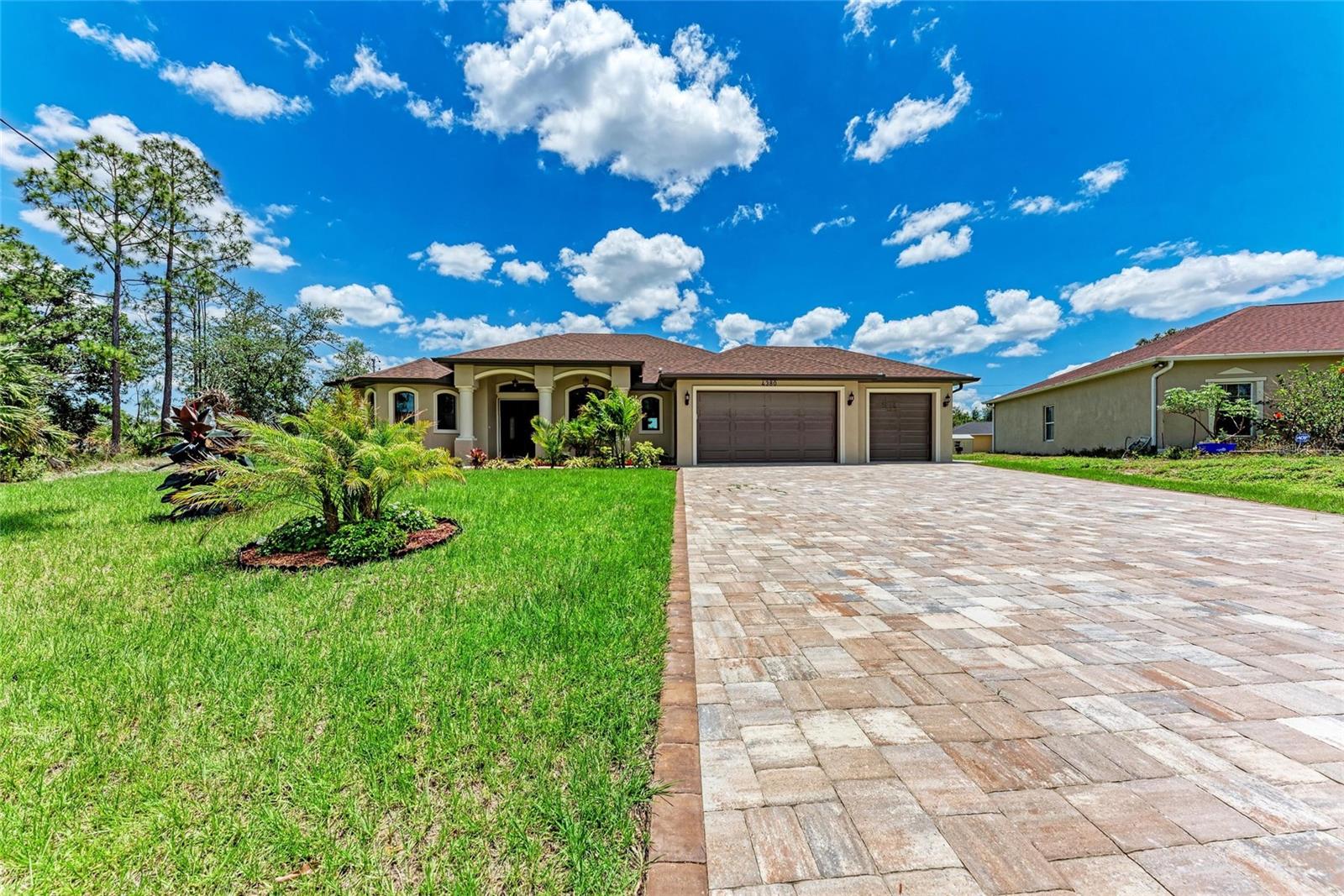 4380 MADDOCK CIRCLE