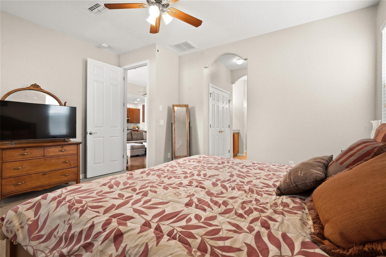 SUNCOAST LAKES - Residential