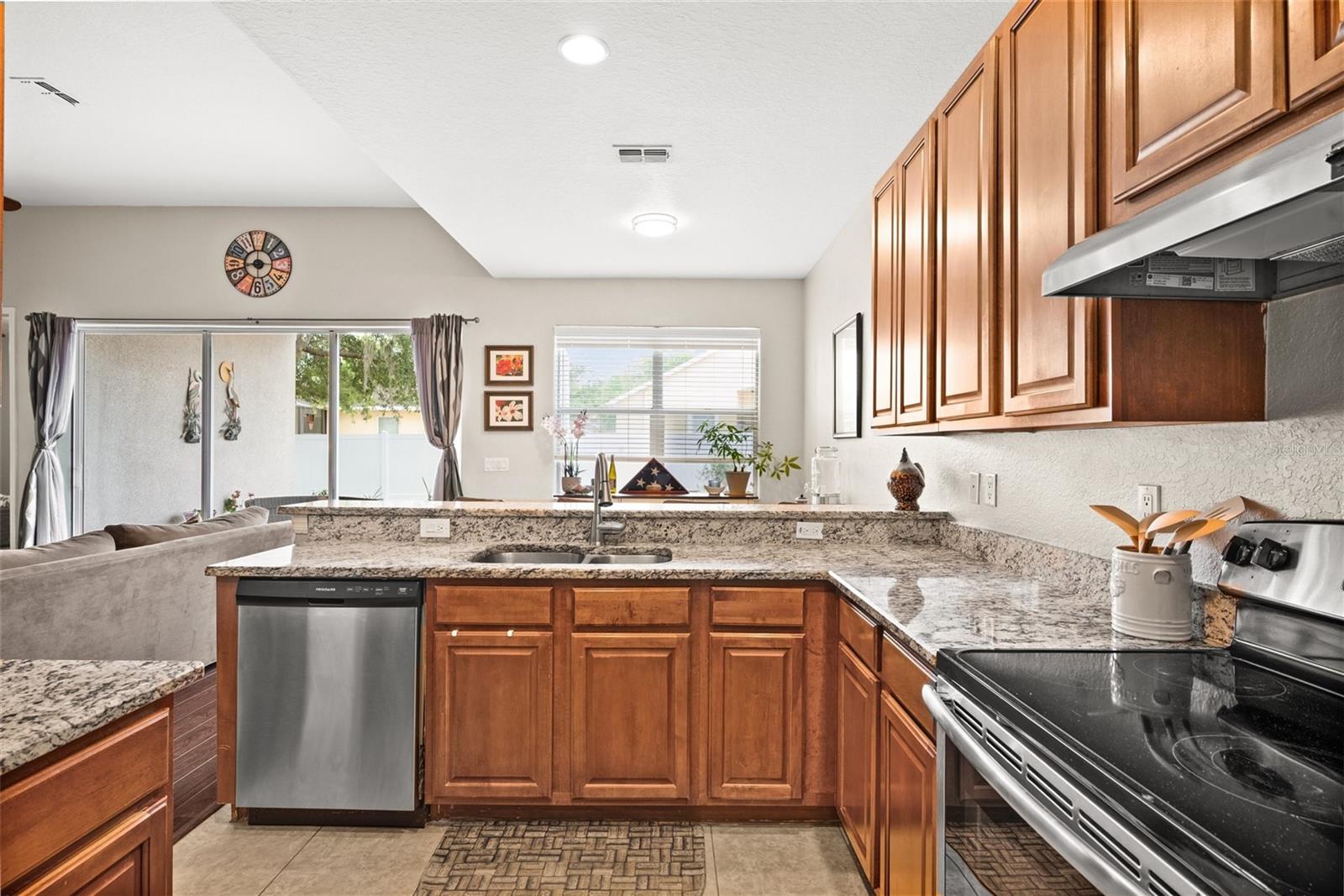 SUNCOAST LAKES - Residential
