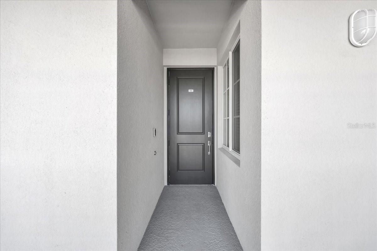 19140 SCALLOP LOOP 405