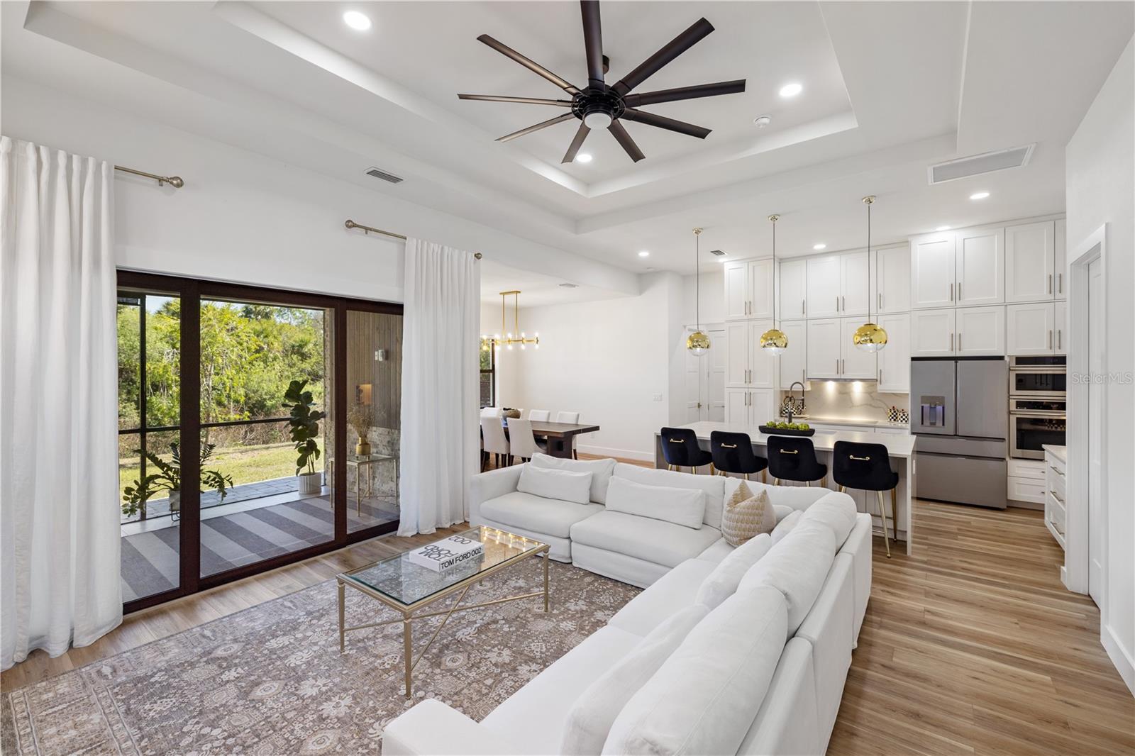 2470 ABBOTSFORD STREET