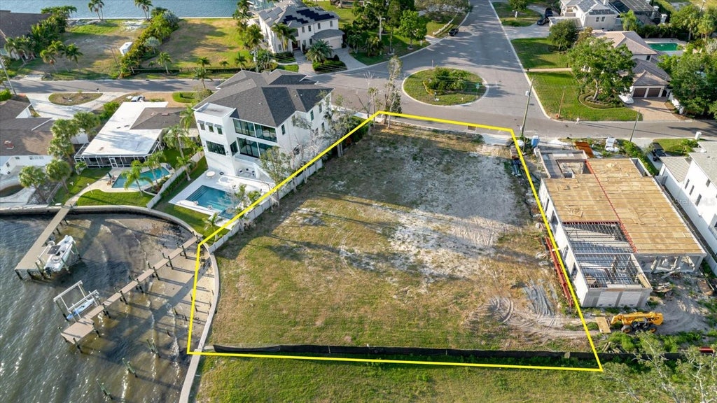 Photo of 5102 W Longfellow Avenue, Tampa, FL 33629 (MLS # TB8518574)