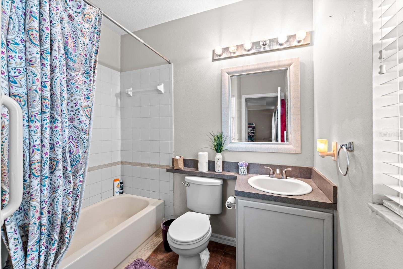 LAKE SHORE RANCH PH I - Residential