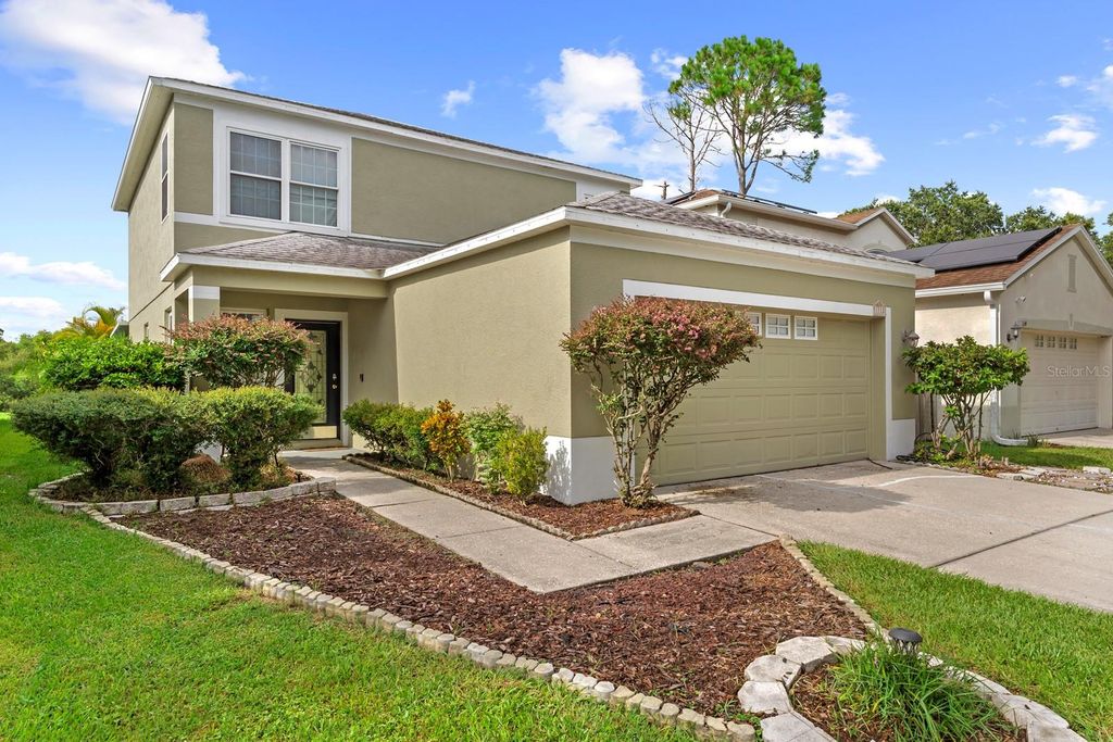Photo of 1112 Lake Shore Ranch Drive, Seffner, FL 33584 (MLS # TB8452772)
