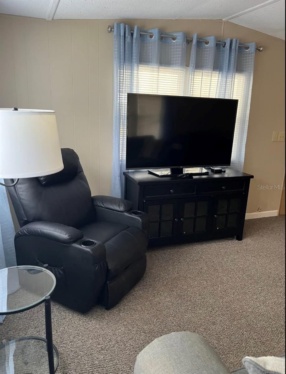 PRETTY POND PARK 01 UNREC TRS 112 & 113 ZH COLONY - Residential