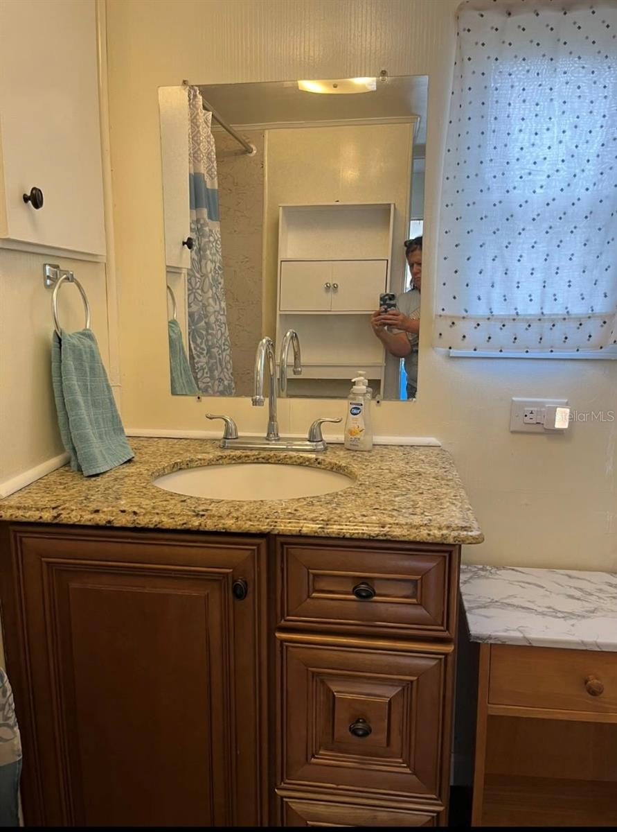 PRETTY POND PARK 01 UNREC TRS 112 & 113 ZH COLONY - Residential