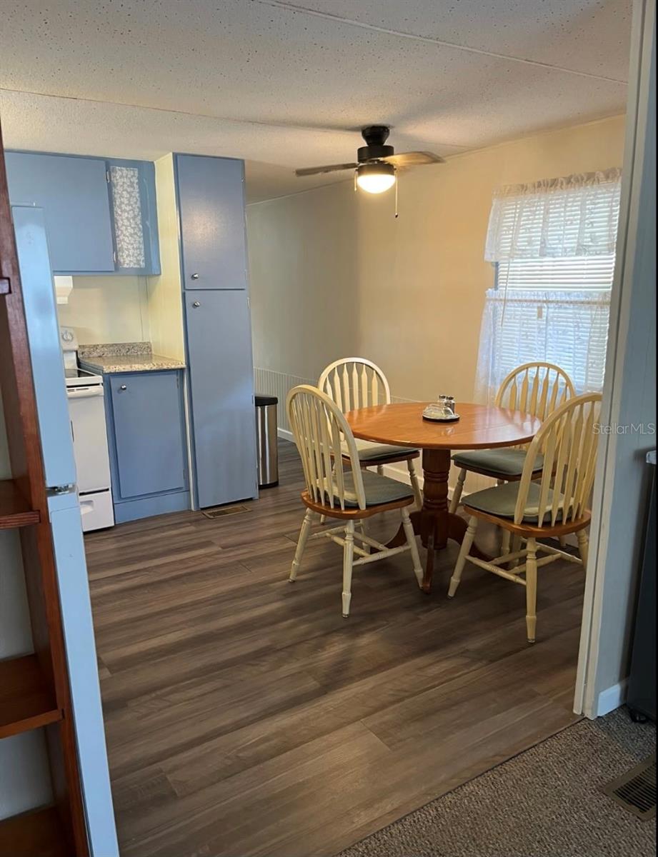 PRETTY POND PARK 01 UNREC TRS 112 & 113 ZH COLONY - Residential