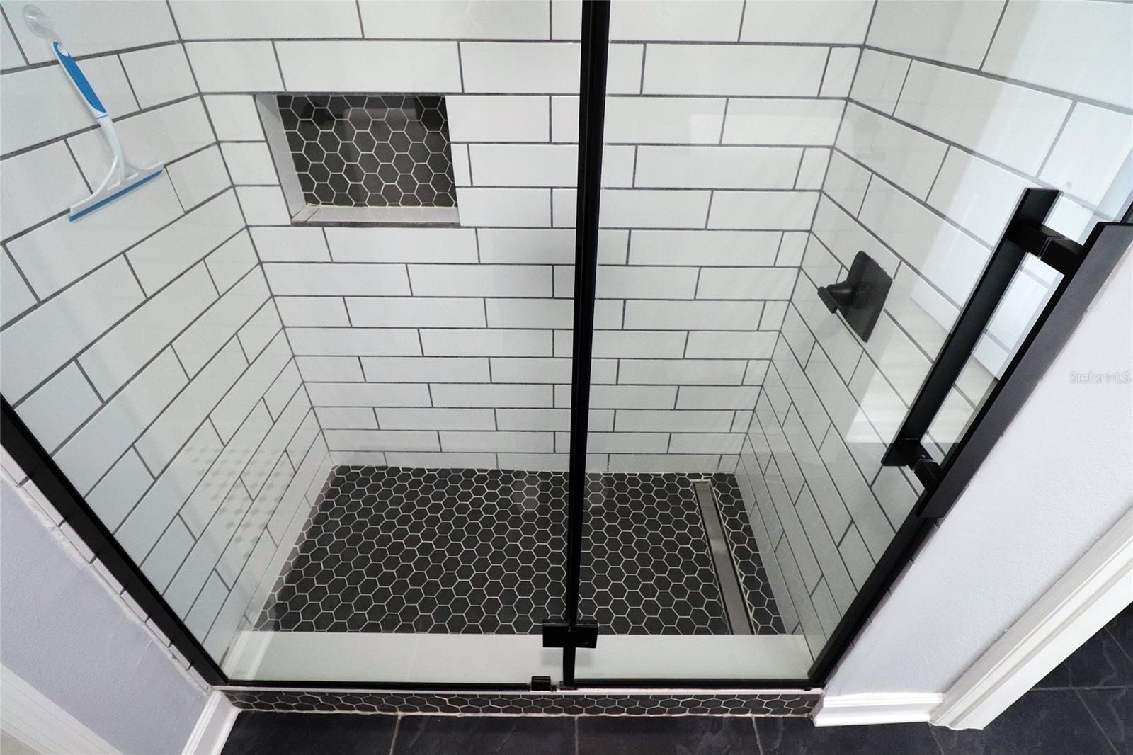 MIRIADA CONDO - Residential Lease