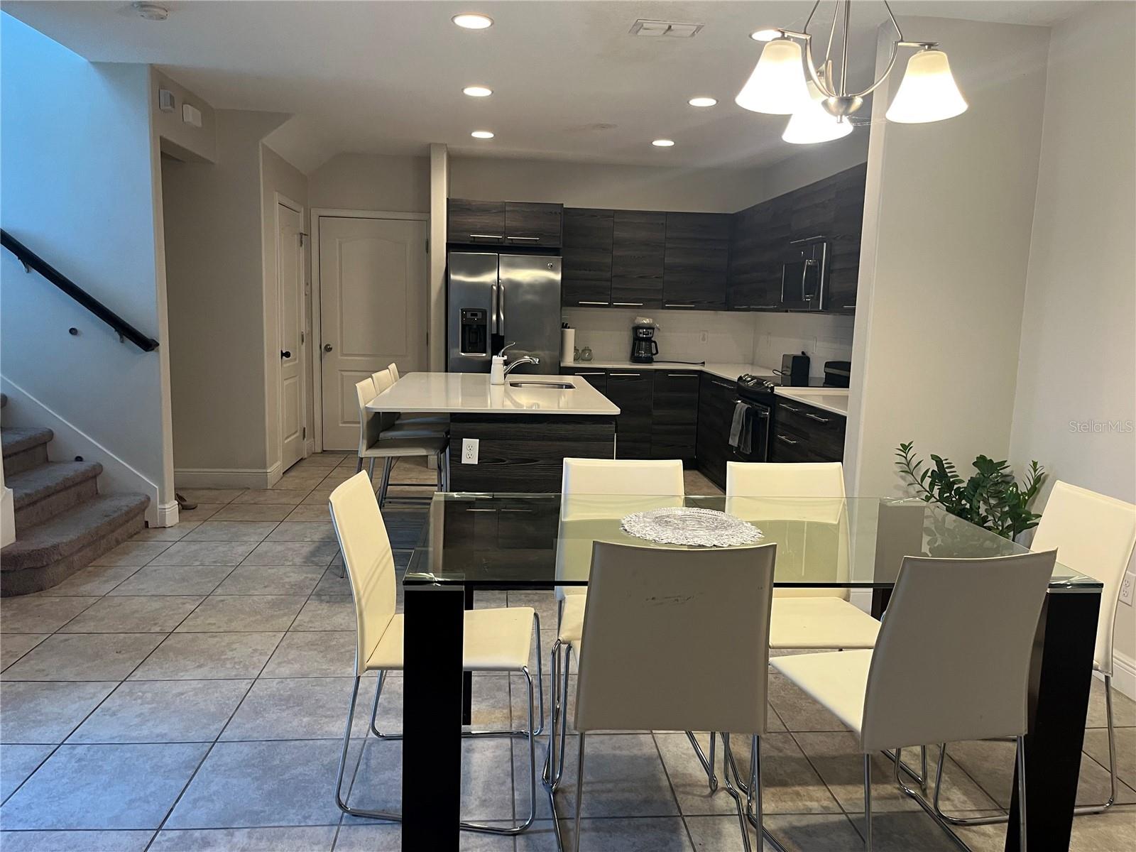 BALMORAL ESTATES - Residential Lease