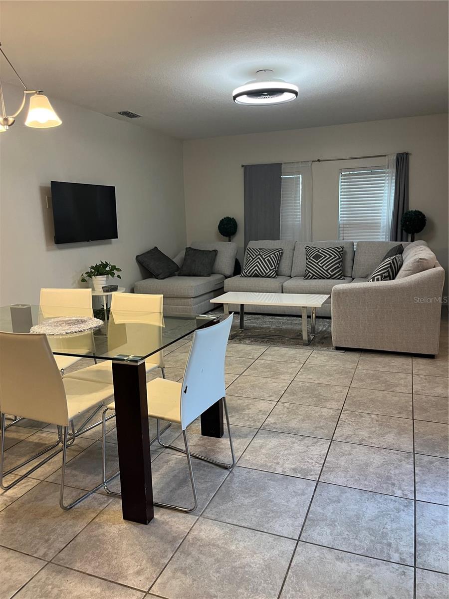 BALMORAL ESTATES - Residential Lease