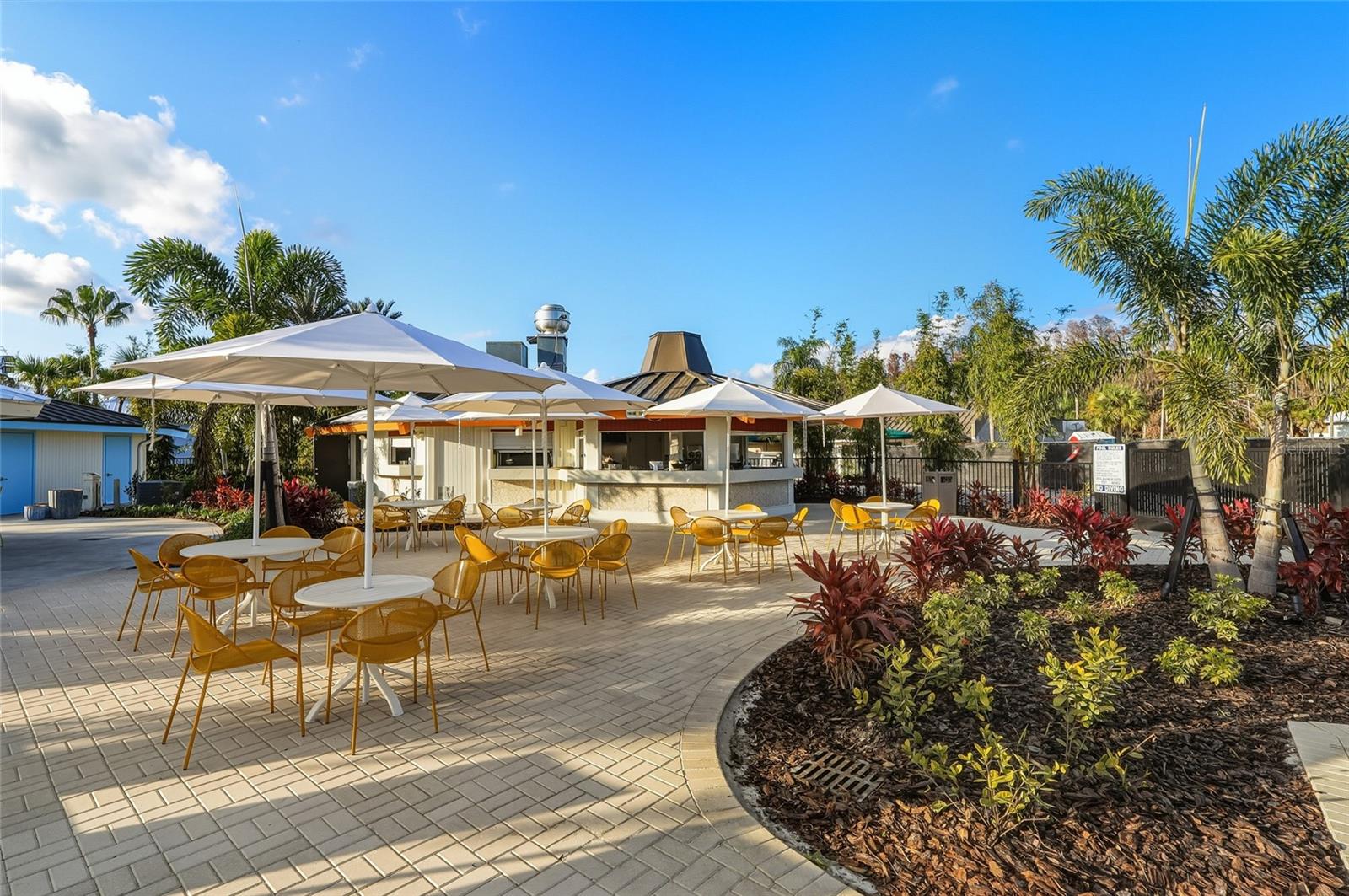 SADDLEBROOK - Residential