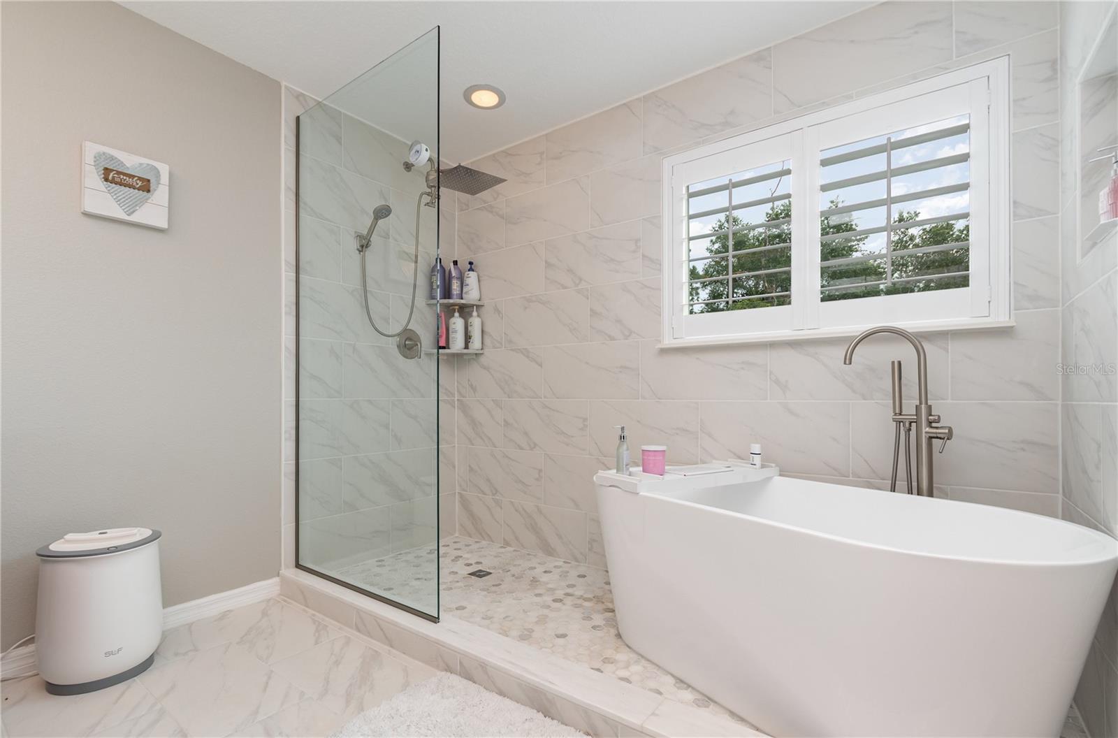 WELLINGTON WOODS - Residential