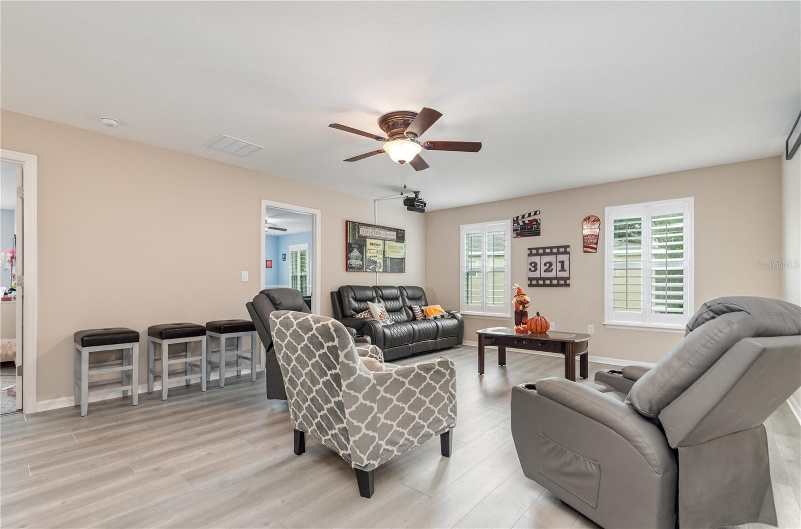 WELLINGTON WOODS - Residential