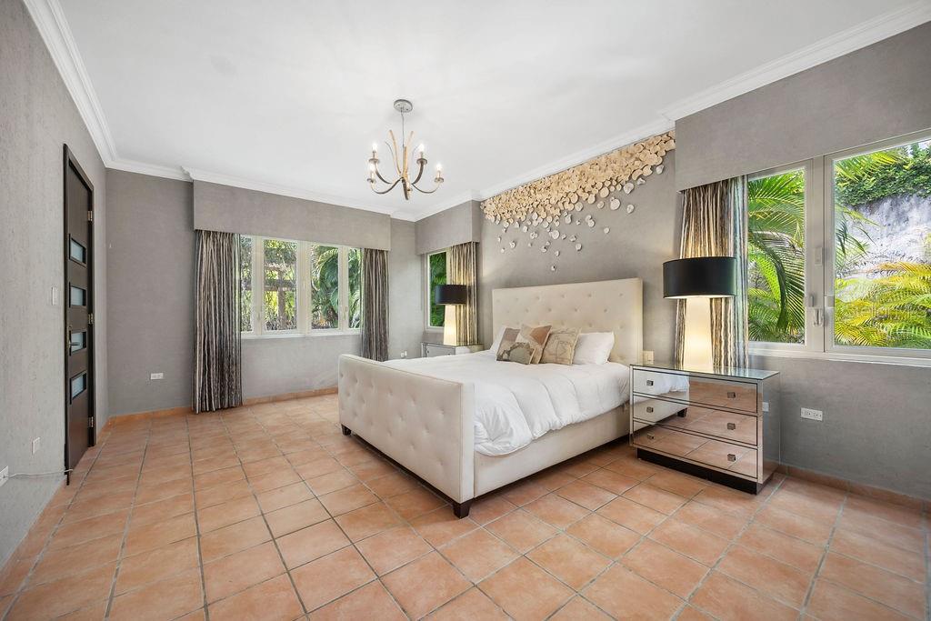 DORADO BEACH EAST - Residential