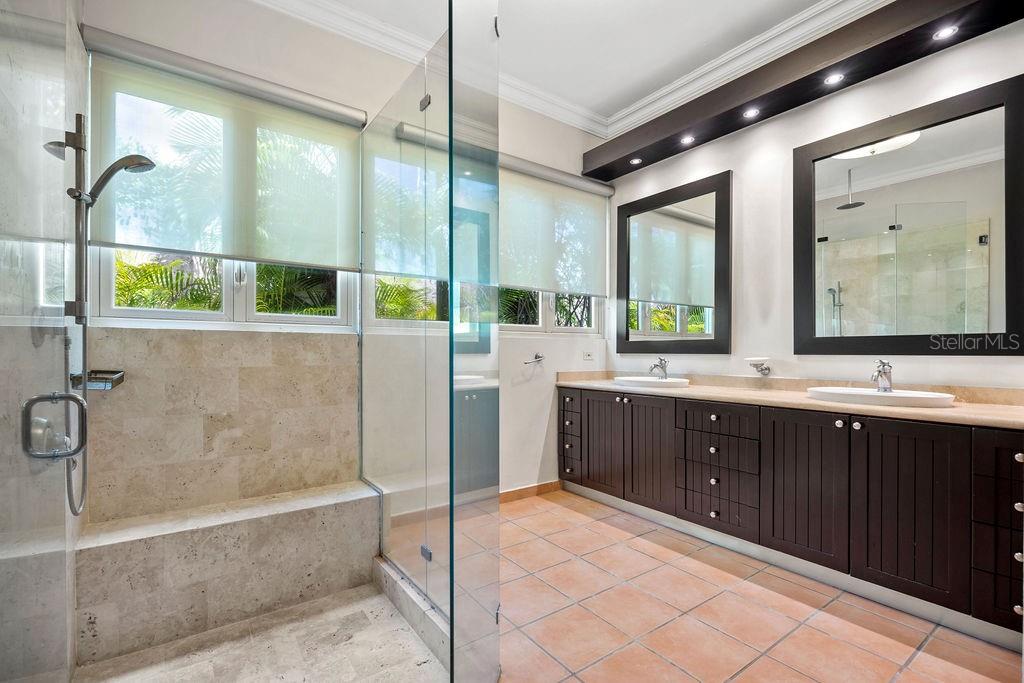 DORADO BEACH EAST - Residential