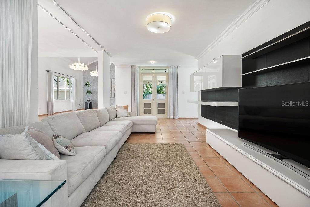 DORADO BEACH EAST - Residential