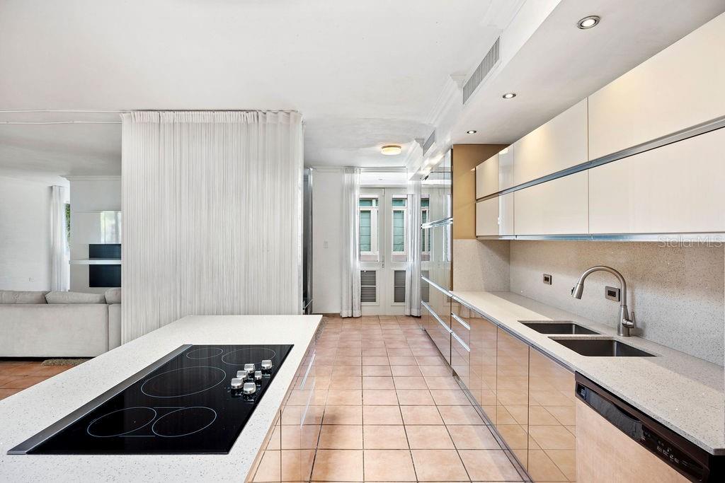 DORADO BEACH EAST - Residential