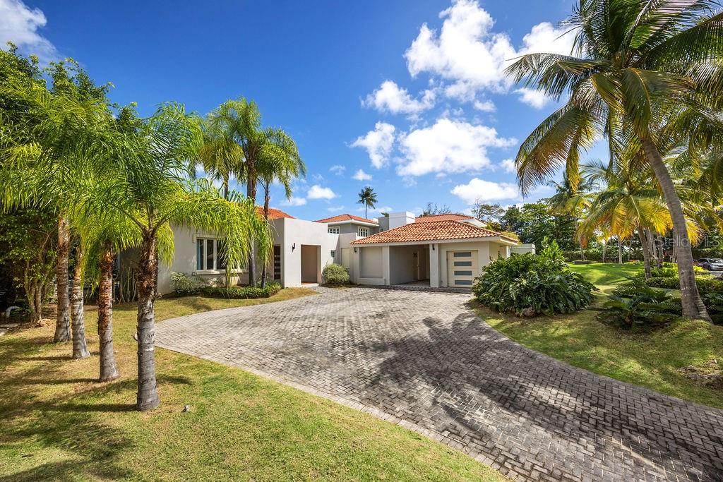 DORADO BEACH EAST - Residential