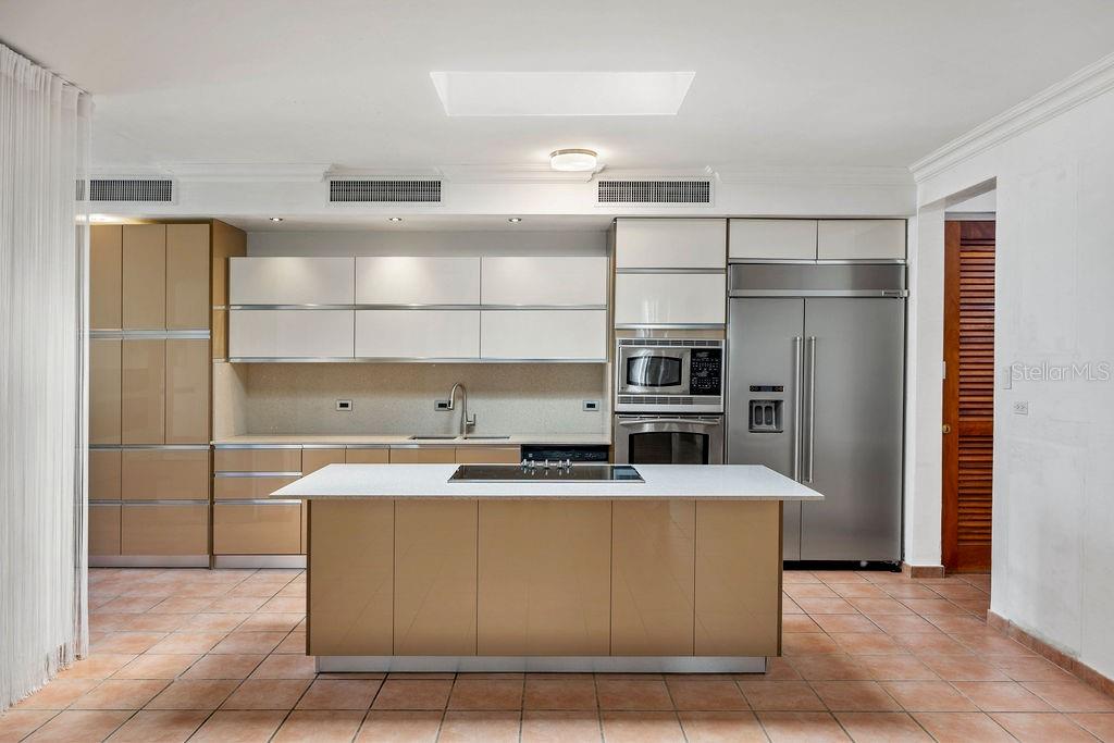 DORADO BEACH EAST - Residential