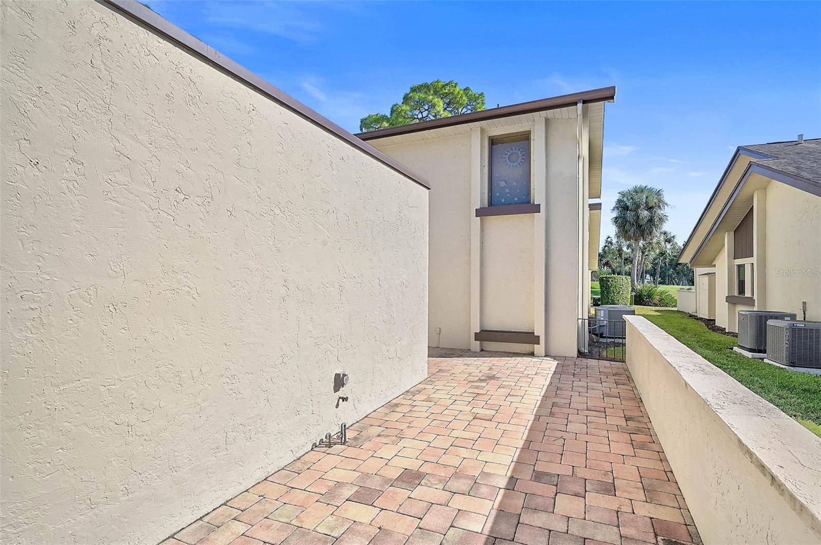 4414 LA JOLLA DRIVE 0