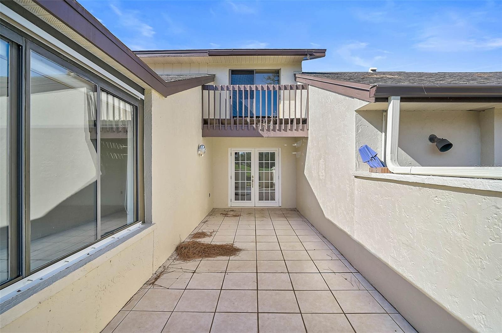 THE VILLAS AT EL CONQUISTADOR - Residential