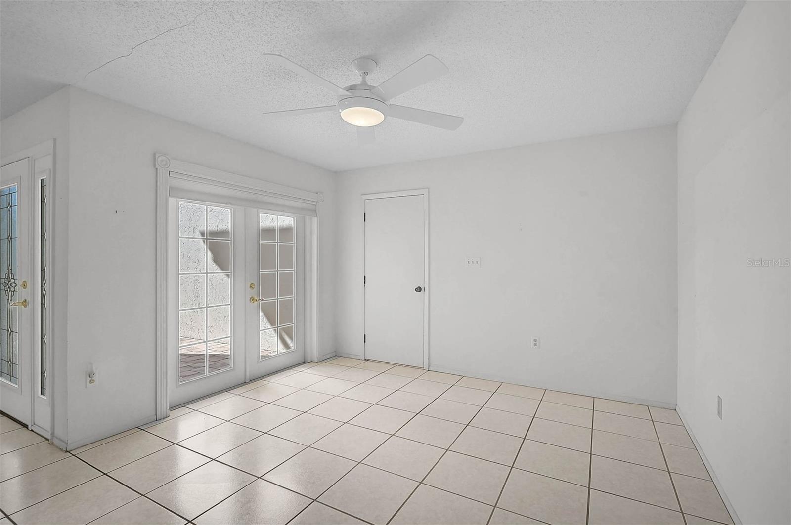 4414 LA JOLLA DRIVE 0