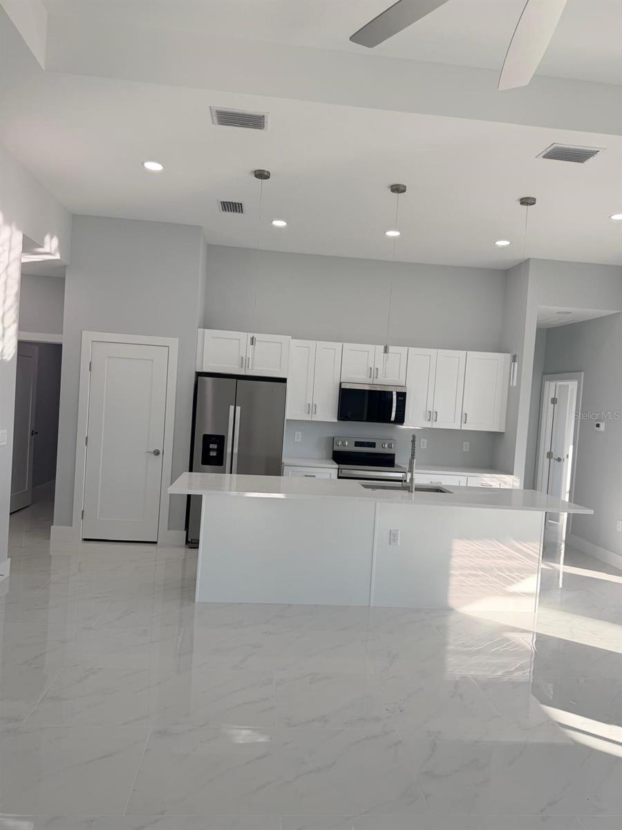 313 EL DORADO BOULEVARD N