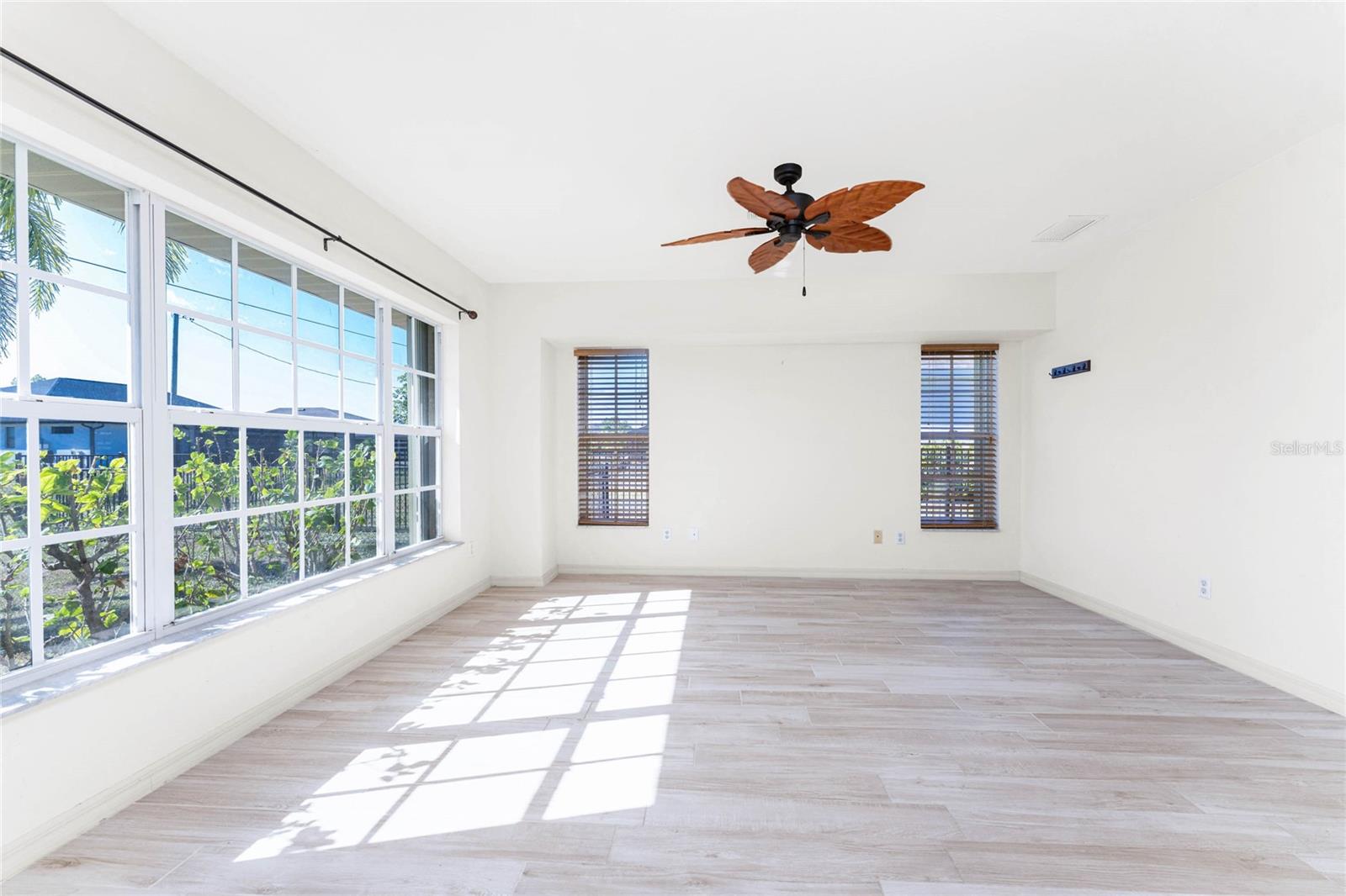 PUNTA GORDA ISLES SEC 16, BURNT STORE VI - Residential