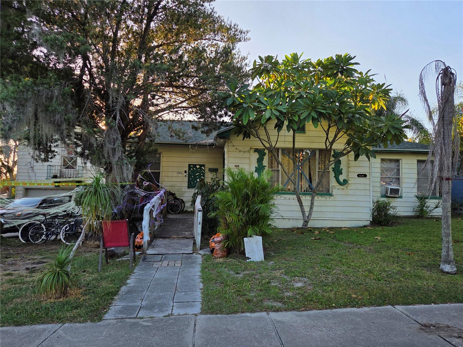 LAKEVIEW GROVE - Residential