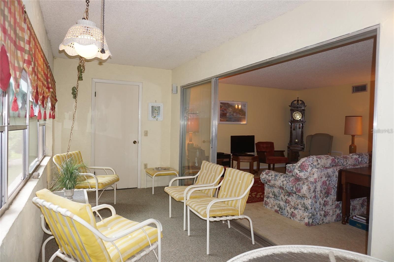 HAWAIIAN A CONDO - Residential Lease
