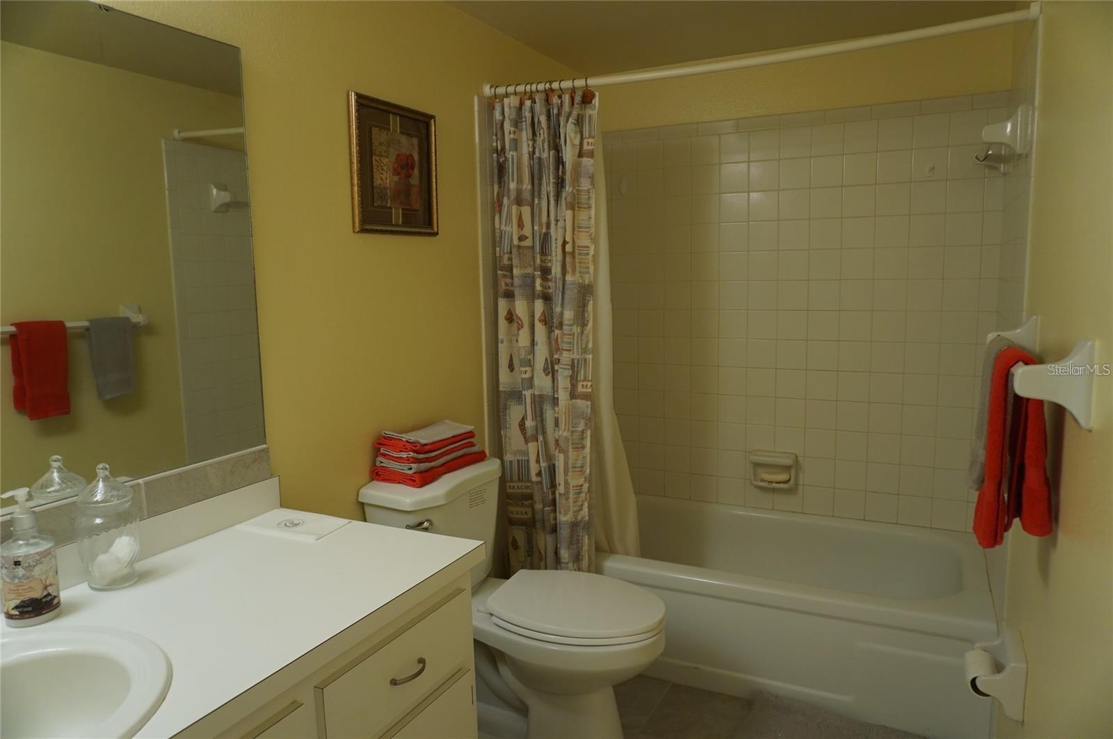 HAWAIIAN A CONDO - Residential Lease