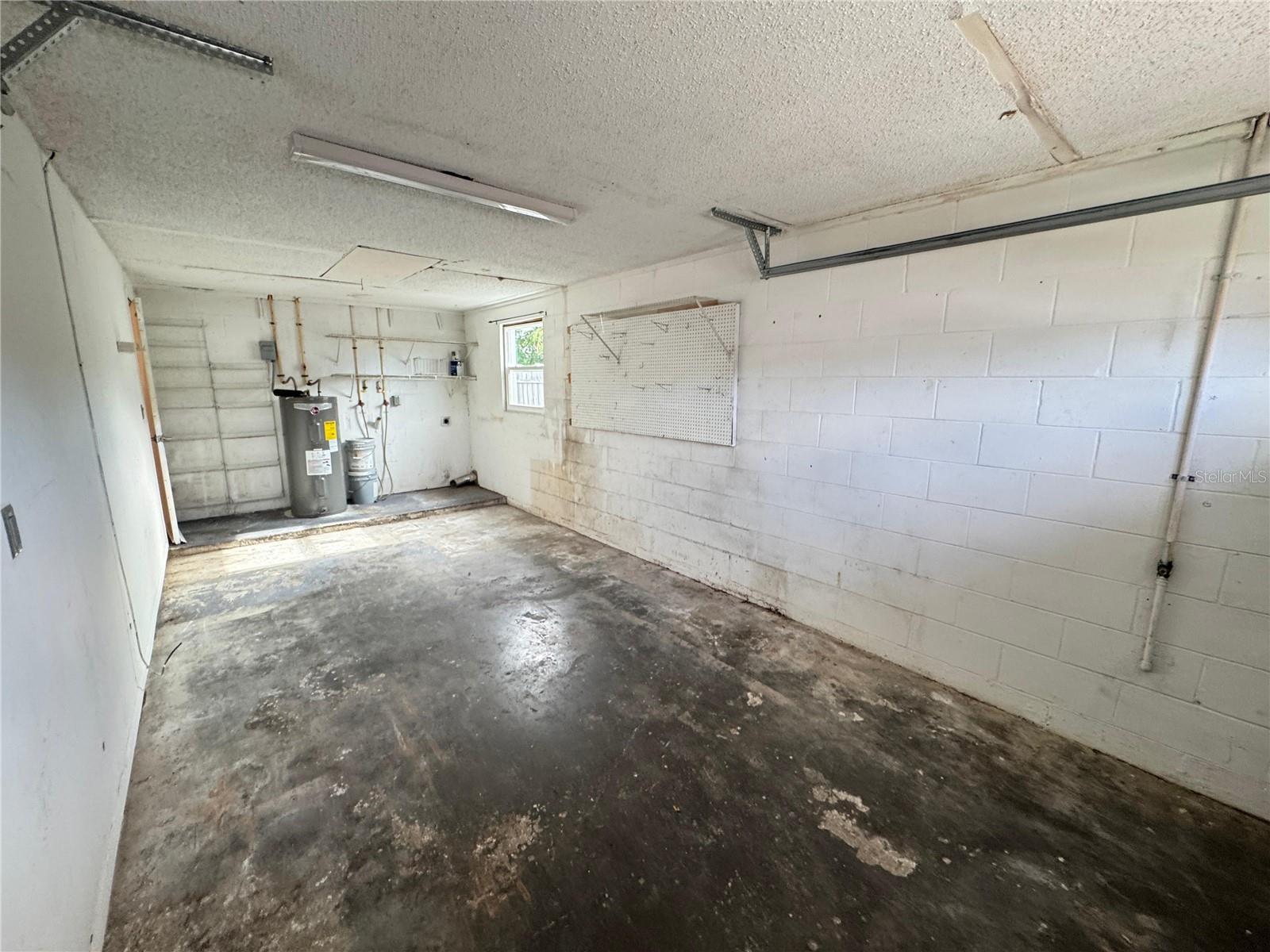 TIMBERLANE SUB UNIT 8C - Residential Lease