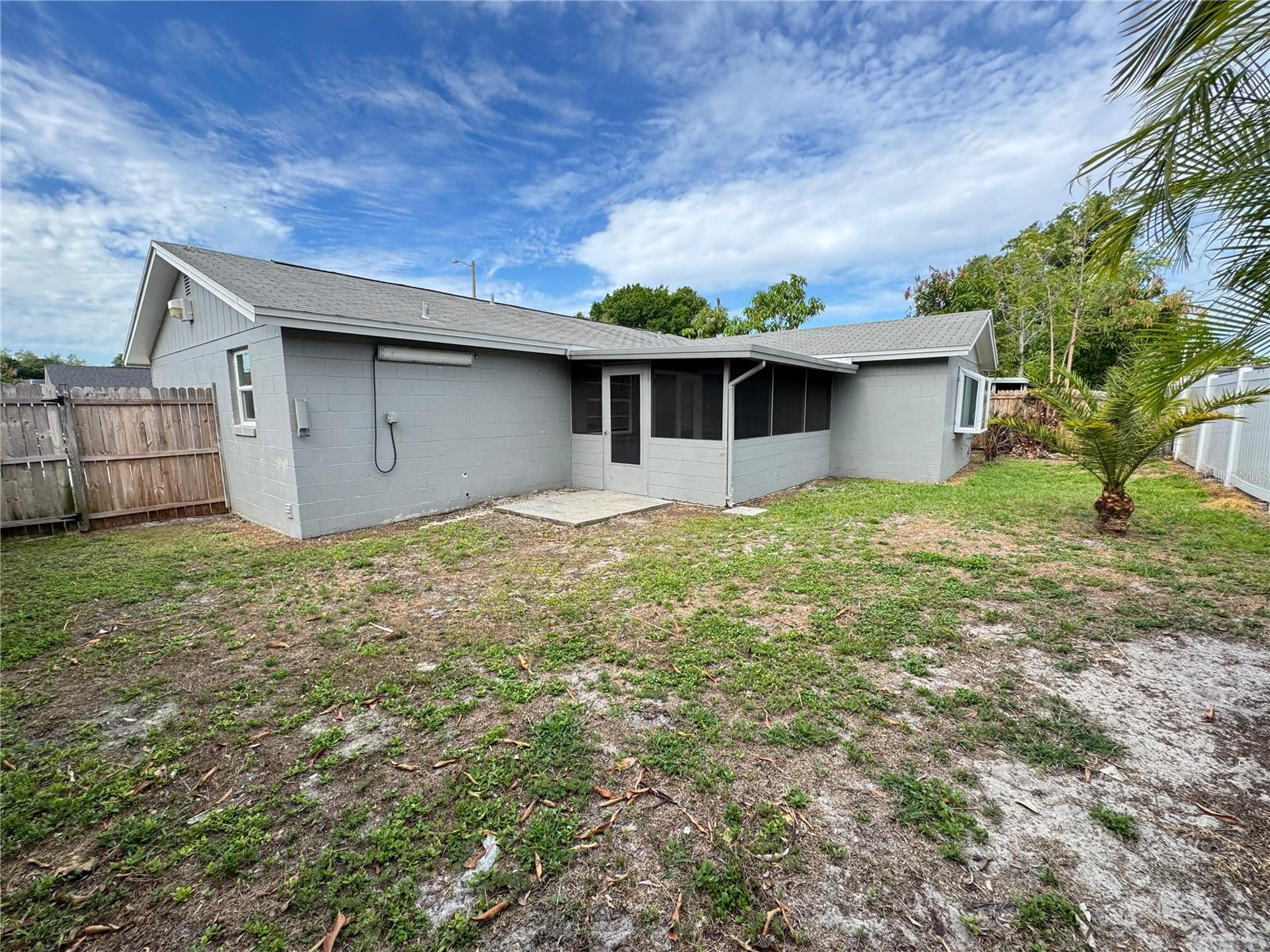 TIMBERLANE SUB UNIT 8C - Residential Lease