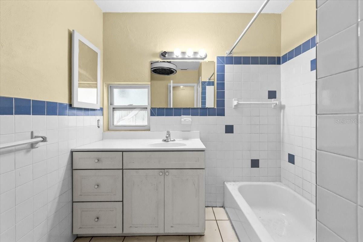 EAGLE CREST - Residential