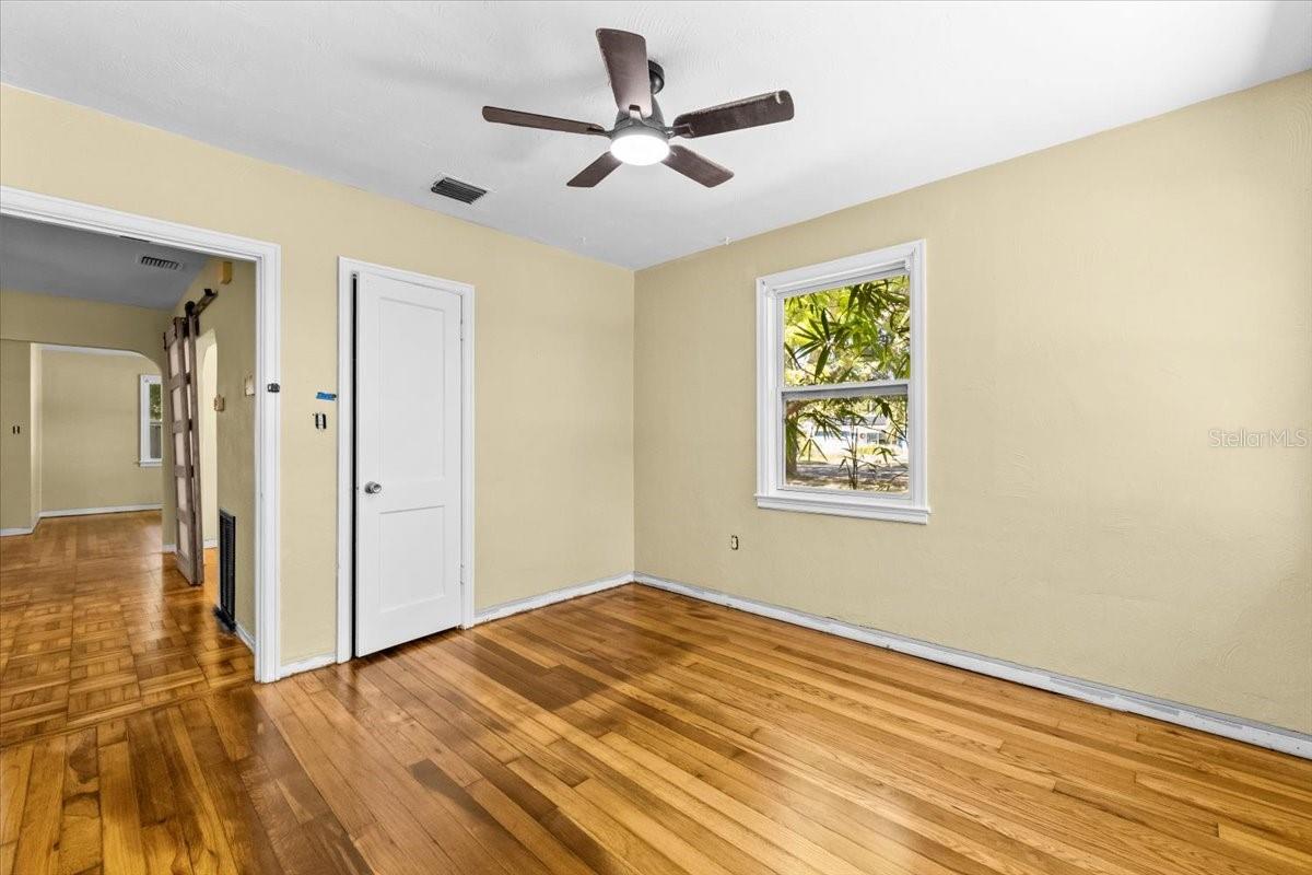 EAGLE CREST - Residential