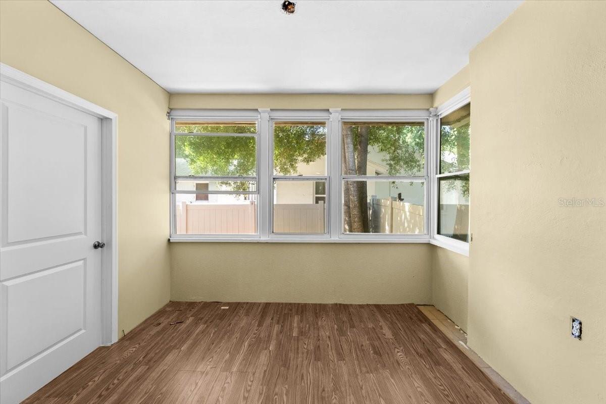 EAGLE CREST - Residential